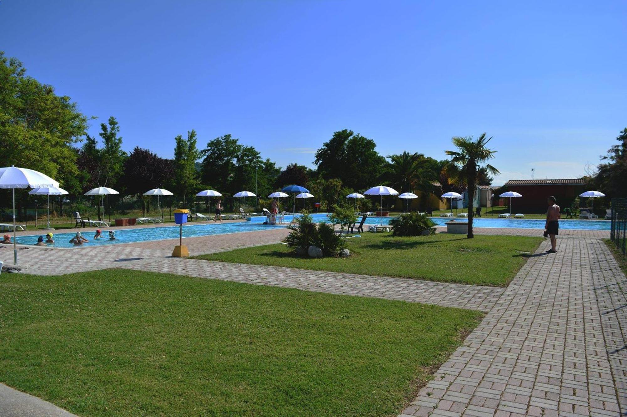 Centro Vacanze - Garden River Altidona Ngoại thất bức ảnh